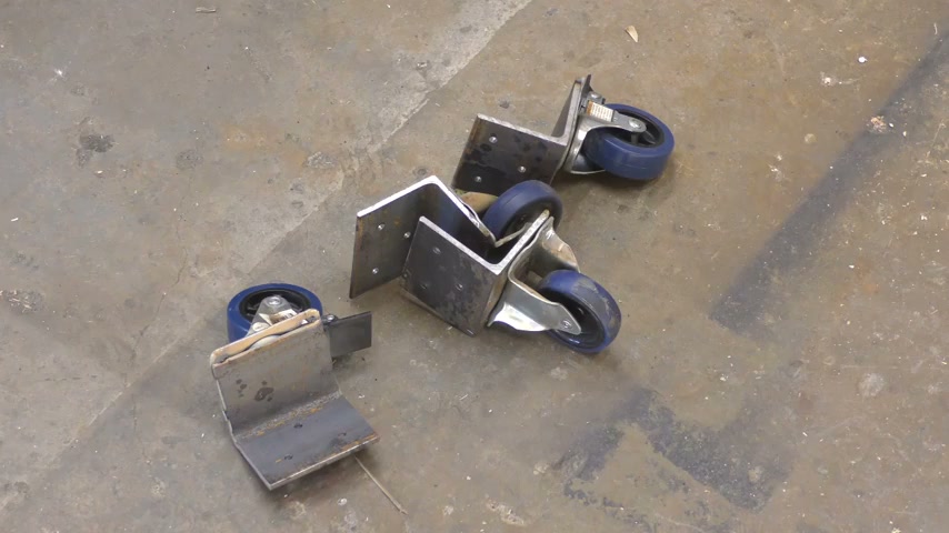 Soportes con ruedas para montar en la base del blanco